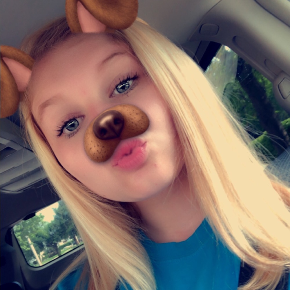 Meet your Posher, Carly